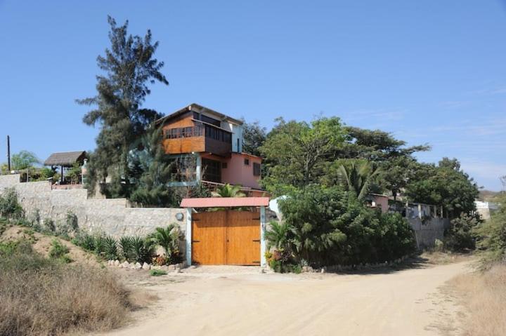 Aguaclara Un Castillo De Arena Seguro Y Privado! Ballenita Exterior photo